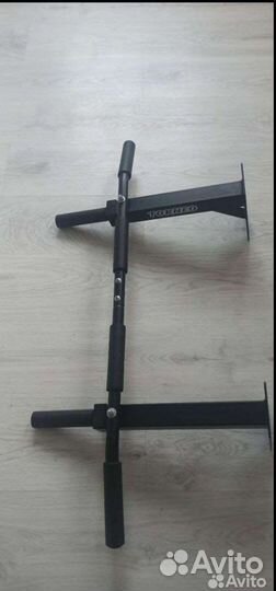 Турник настенный torneo