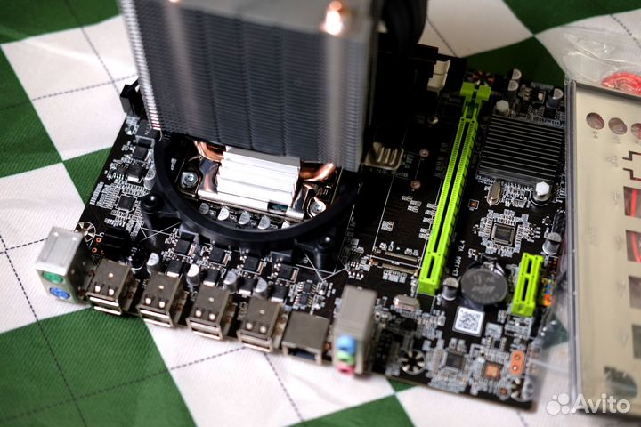 Комплект на Intel 10 ядер 20 потоков, 16GB озу