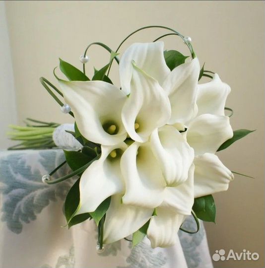 Каллы букет