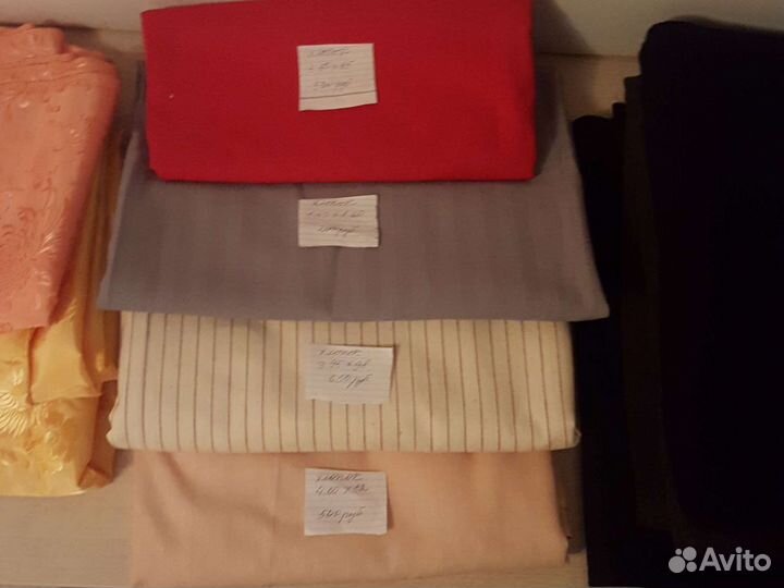 Отрезы ткани шерсти, хлопка,шёлка и шифона