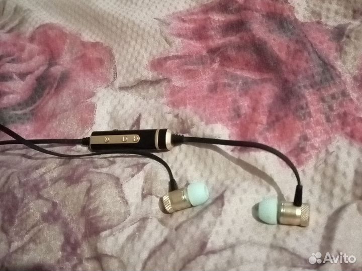 Беспроводные наушники