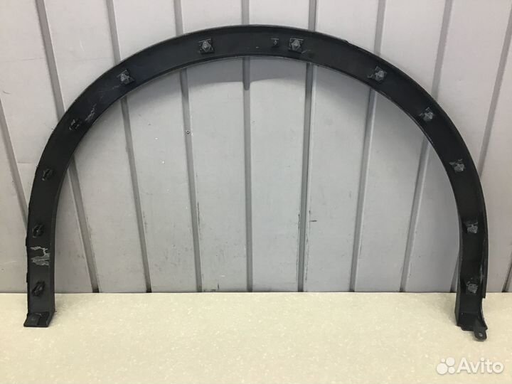 Накладка заднего крыла левого VW Tiguan 2017