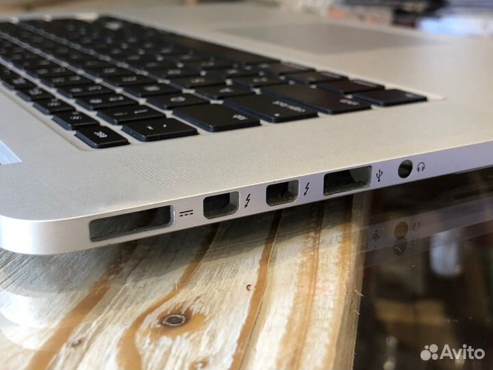 Топкейс с акб MacBook Pro 15 A1398 Retina 2012 Б/У