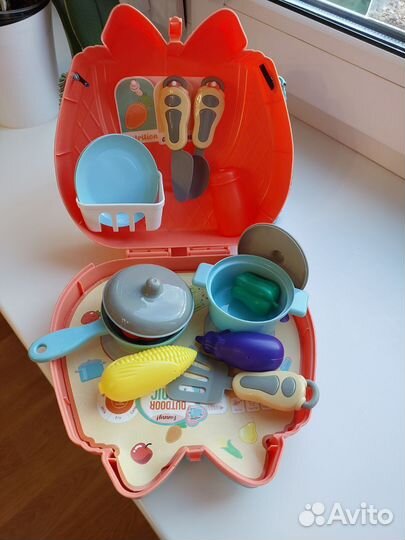 Игровой набор Посуда в чемодане