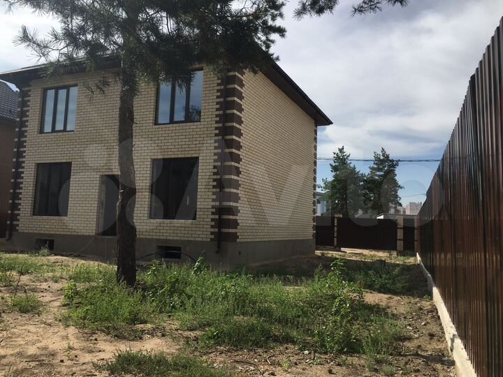 Коттедж 226 м² на участке 5 сот.