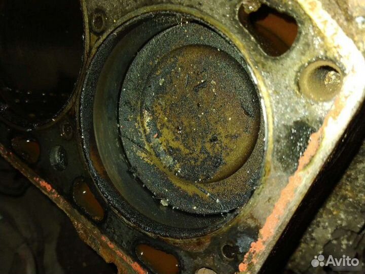 Блок двигателя Audi 100 2.3L 1993