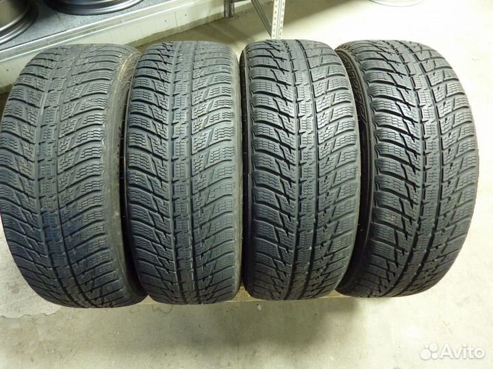 Nokian Tyres WR SUV 3 235/50 R18