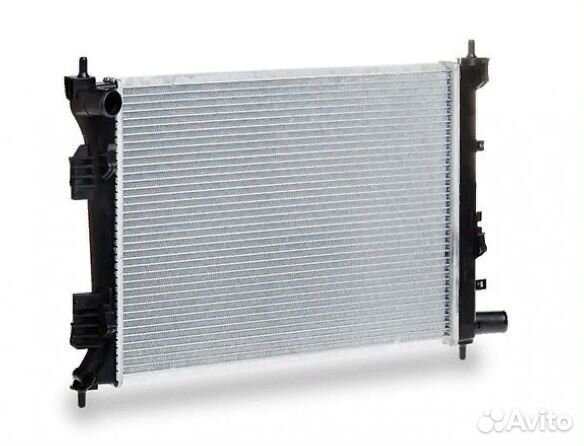 Радиатор основной 253104L050 Hyundai Solaris