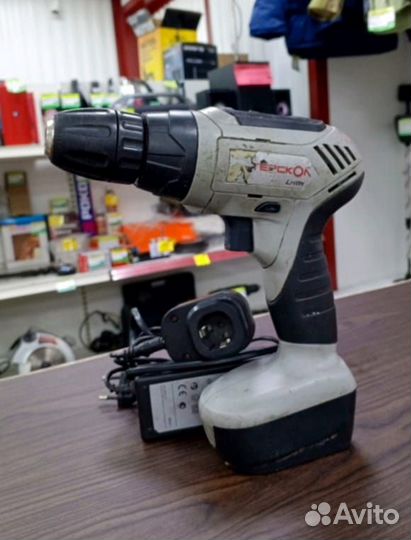 Шуруповерт Интерскол да 10/14