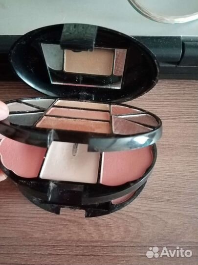 Тени Ruby Rose, 3 в 1,трельяжка