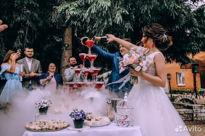 Горка из шампанского