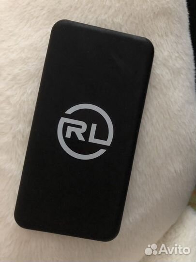 Повербанк с беспроводной зарядкой