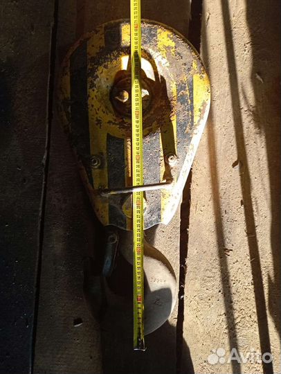 Крюк для кранбалки