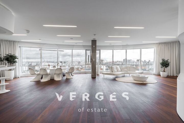 6-к. квартира, 281 м², 30/37 эт.