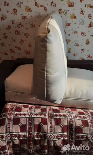 Подуши кожзам