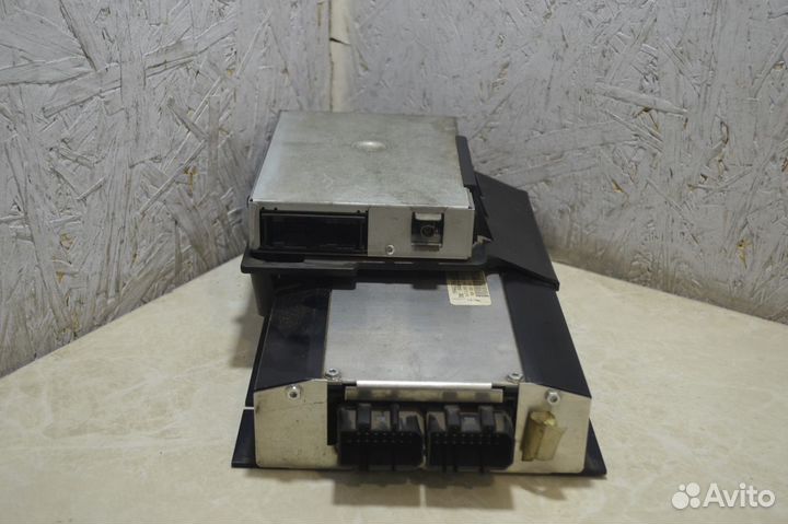 Усилитель звука Volkswagen Touareg