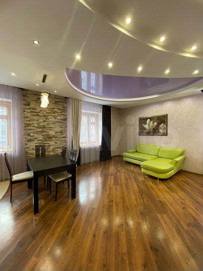 3-к. квартира, 102,6 м², 1/5 эт.