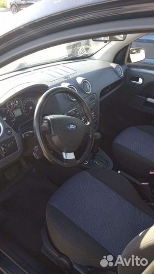 Ford Fusion, 2006
