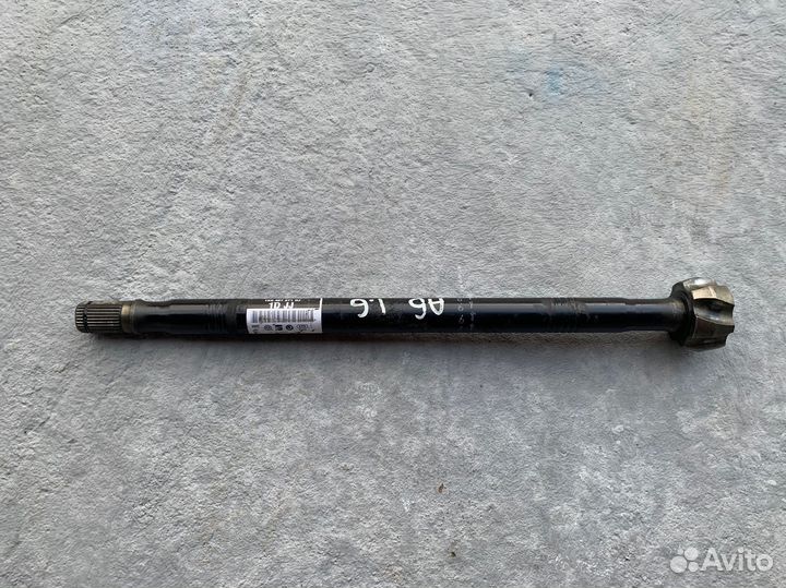 Привод левый Skoda Octavia a5