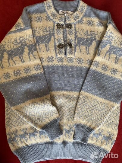 Свитер