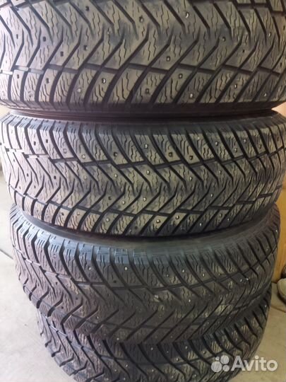 Yokohama Ice Guard IG65 215/65 R16 102T
