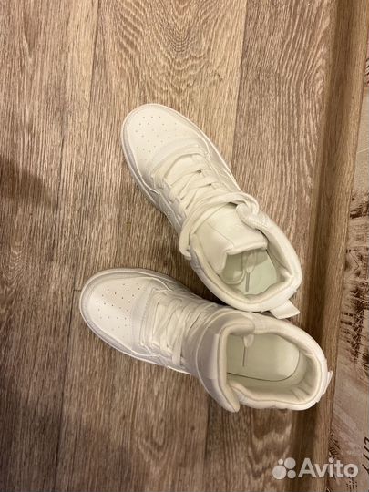 Кроссовки женские adidas 37 размер