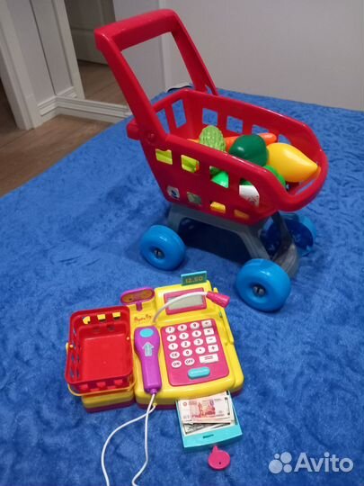 Детские игрушки (машинки,продуктовая корзина,касса