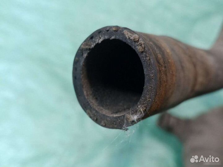 Патрубок системы охлаждения Ford Mondeo 1 1.8L