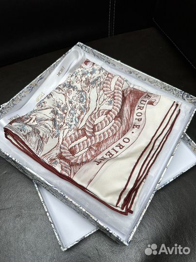 Платок Christian Dior оригинал