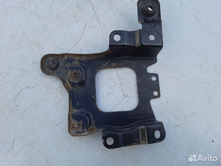 Подставка аккумулятора Форд Фокус 2