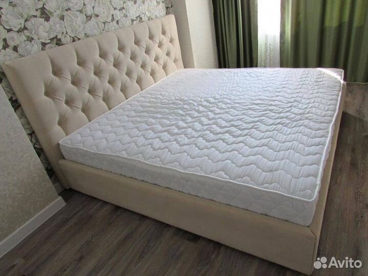 Кровать с механизмом