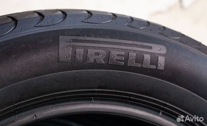 Pirelli Powergy 215/55 R17 98Y