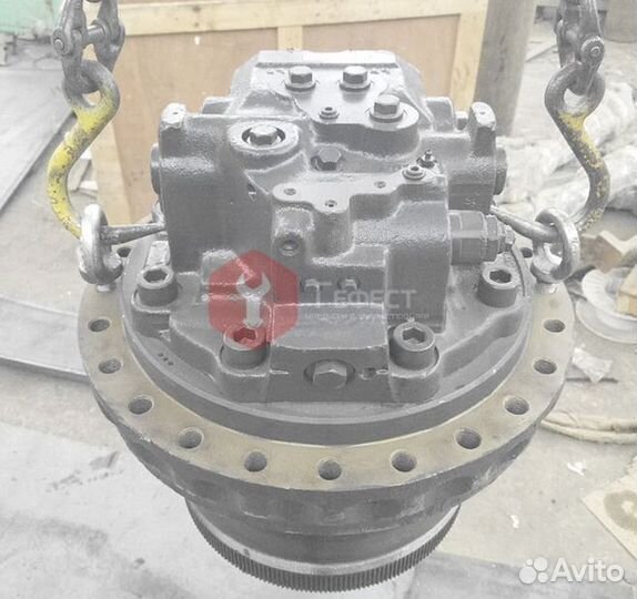 Мотор хода Komatsu PC400-7 706-8L-01030