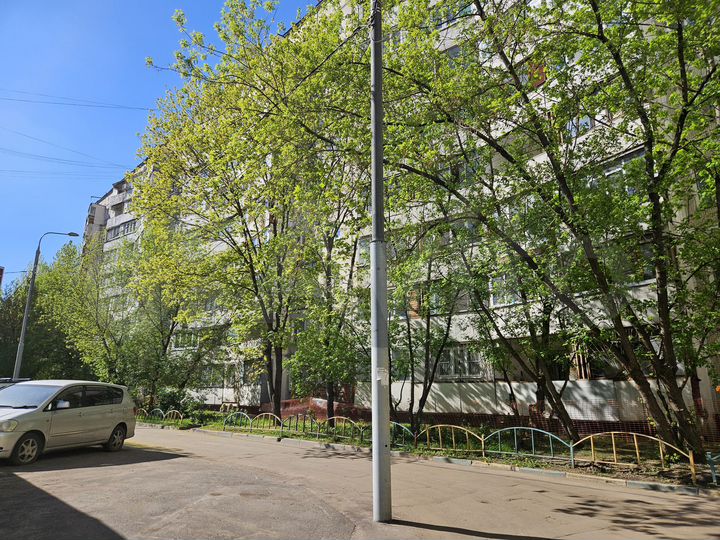 Квартира-студия, 13,5 м², 1/9 эт.