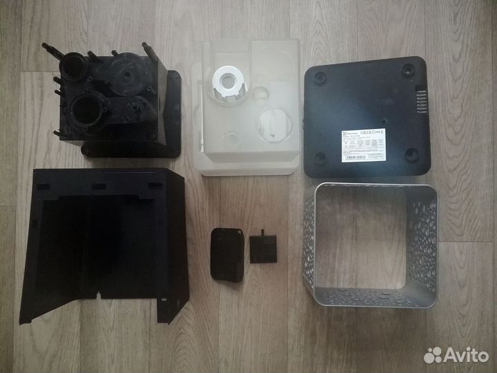 Увлажнитель Electrolux EHU-3710D на запчасти