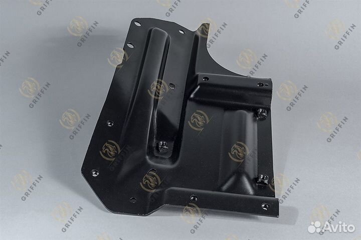 Кронштейн правый (низкий бампер) Scania