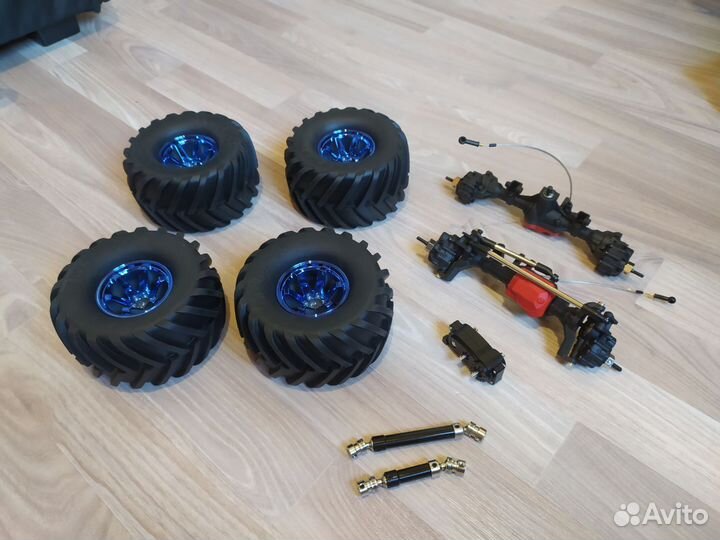 Комплект traxxas 1:10 мост, колёса, раздатка, кард