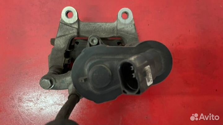 Суппорт задний правый Audi A6 C6 BDW 2.4 2004—2008