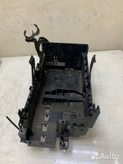 Полка аккумулятора Opel Astra J