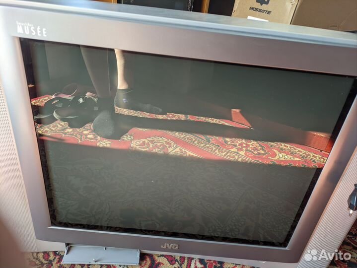 Телевизор на запчасти