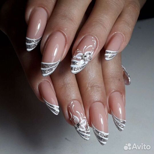 Маникюр,педикюр,наращивание ногтей