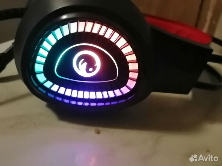 Наушники с микрофоном