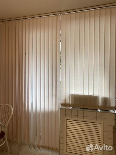 Жалюзи вертикальные и карниз под них