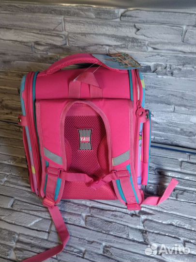 Рюкзак для девочек начальной школы новый