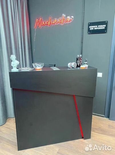 Барные стойки, зоны ресепшн серии Скос