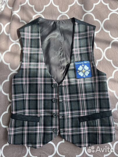 Жилет Есенин