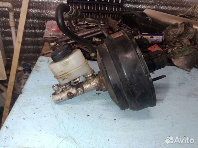 Вакуум и гл.тормозной цилиндр Nissan Primera Р11