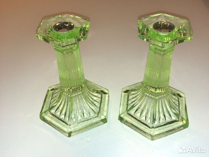 Подсвечники /2 шт.урановоее стекло