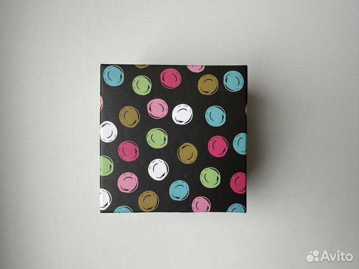 Коробка подарочная новая