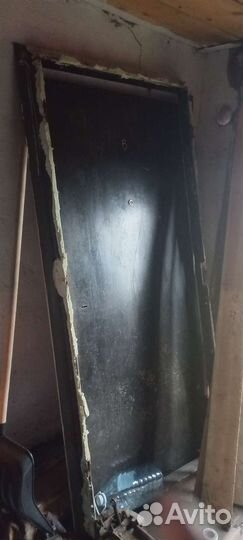 Дверь входная металлическая